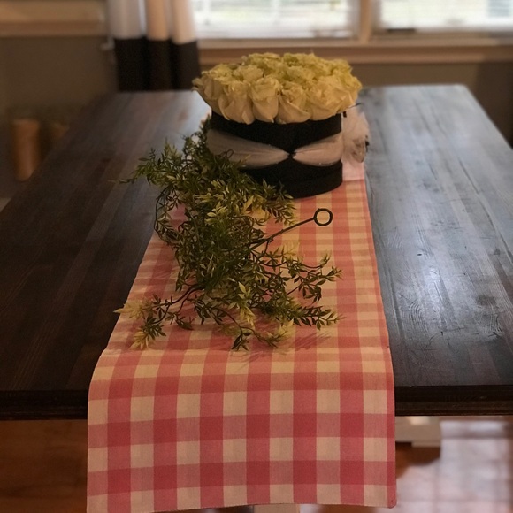 Reversible table runner 13in x 72in - Picture 6 of 8